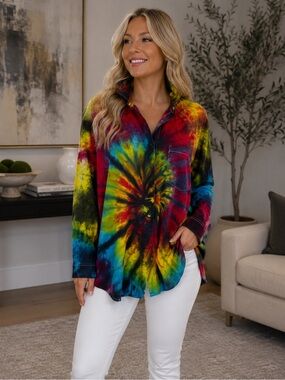 UNIVERSAL THREAD TIE DYED BLOUSE TOP TUNIC MULTIPLE RAINBOW COLORS SIZE MEDIUM